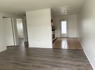 2 bed room one bath duplex, Palmetto, FL 34221