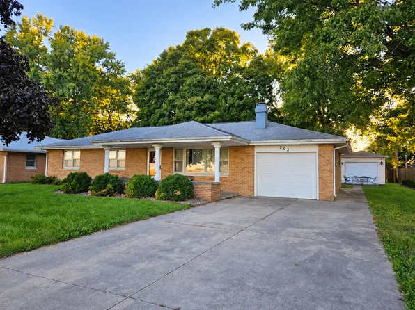 202 S Church St, Thomasboro, IL 61878
