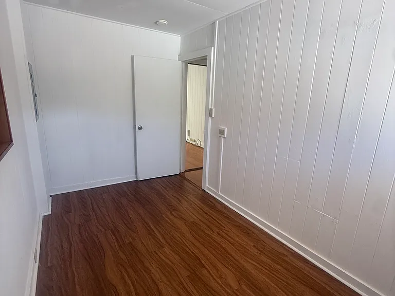 2329 Orchid St — Photo 5