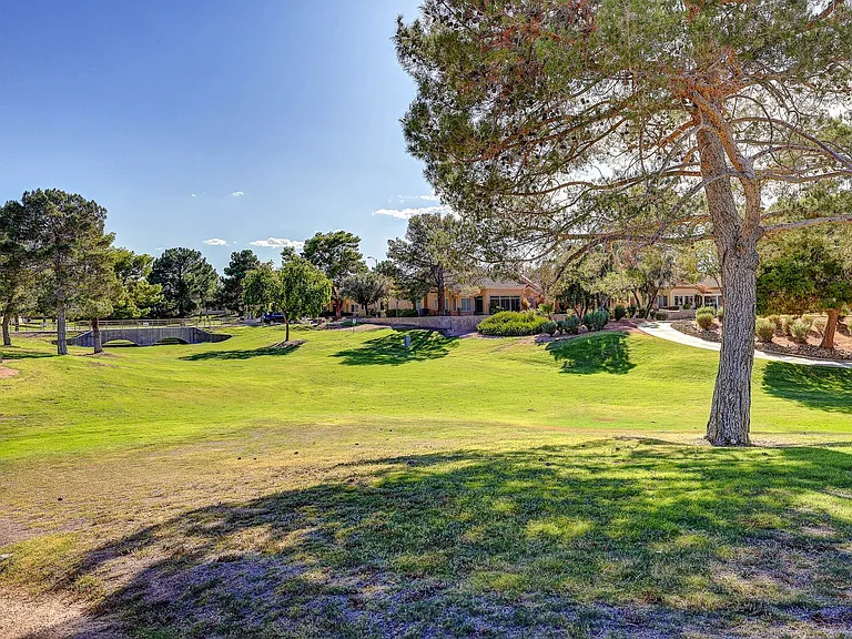 2501 Showcase Dr — Photo 37