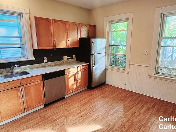 2nd image of 1117 Saratoga St #2