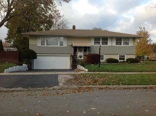 4014 Berkshire Ct, Carpentersville, IL