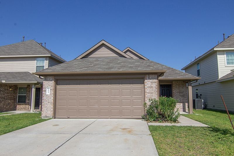 1st image of 5423 Paiges Way