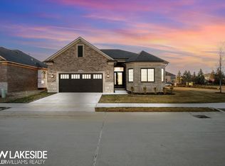 55153 Saint Paul Rd, Macomb, MI 48042