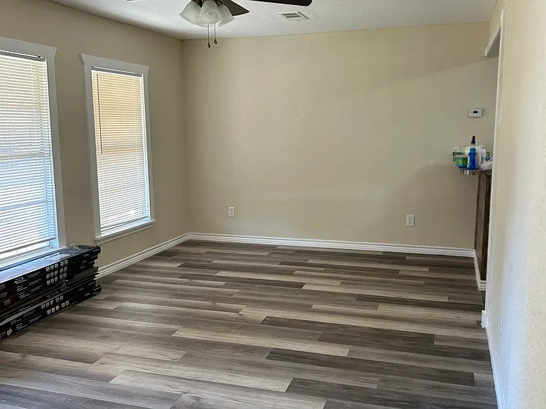 705 Azalea St — Photo 9