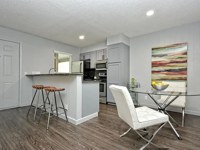 Fashionaire Kitchen and Dining Area with decor