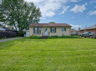 222 Arlington Rd, Hoyt Lakes, MN 55750