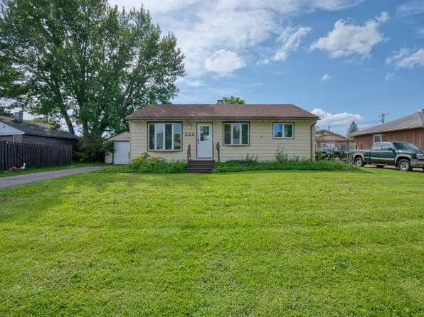 222 Arlington Rd, Hoyt Lakes, MN 55750