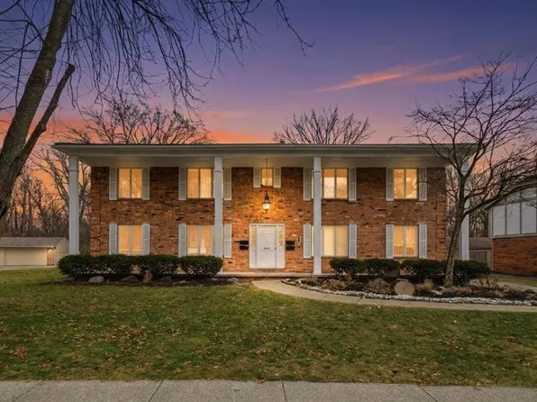 4054 Stonehenge Dr #1, Sylvania, OH 43560