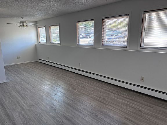 3rd image of 401 E 45th Ave APT 1