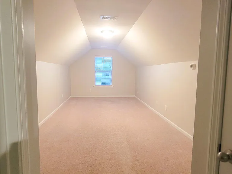 4 Dispatch Rd — Photo 23