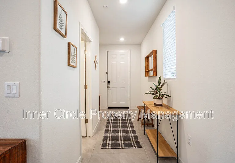 169 Leprino Cir — Photo 3
