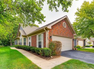 1162 Coldspring Rd #15, Elgin, IL 60120