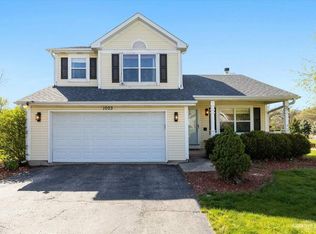 1003 N Oak Creek Dr, Genoa, IL 60135