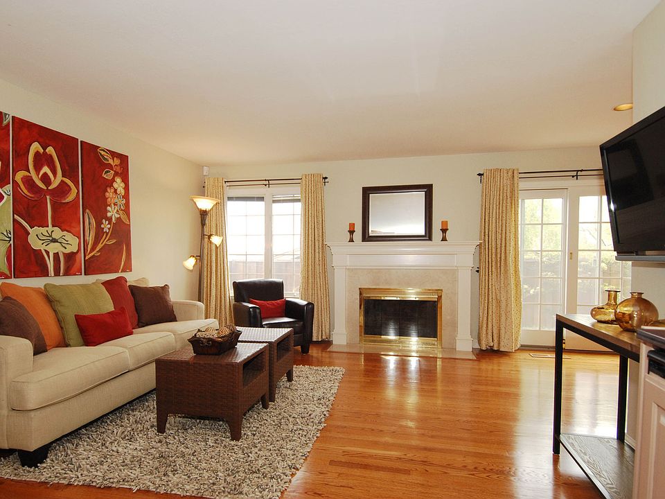 1st image of 2437 Hastings Dr