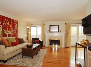 2437 Hastings Dr, Belmont, CA 94002