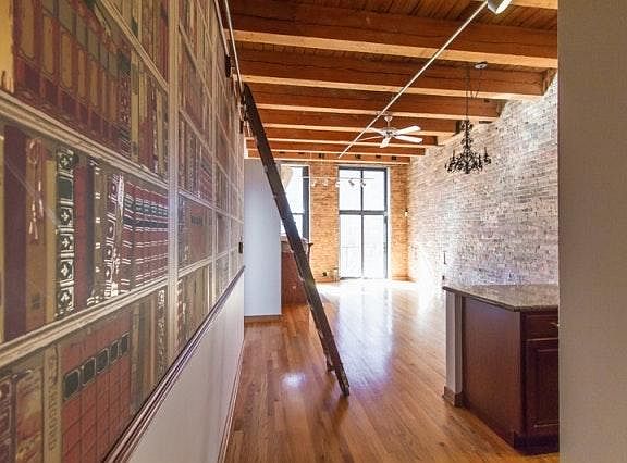 2nd image of 301 W Grand Ave