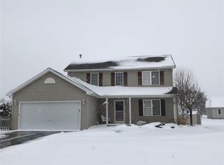49 Delaney Dr, West Henrietta, NY 14586
