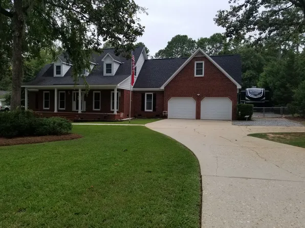 206 W Doublegate Dr, Albany, GA 31721