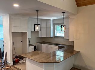 305 Daybreak Ln, Seneca, SC 29678