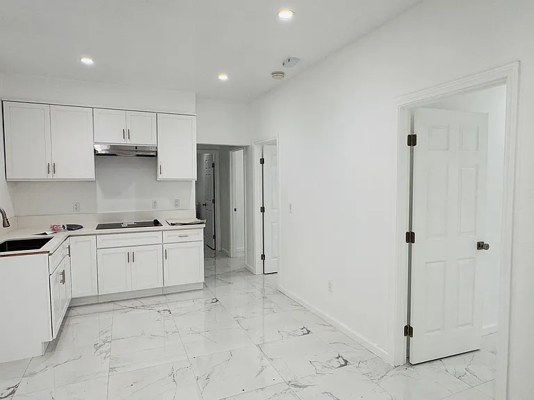 6245 Chapman Ave — Photo 1