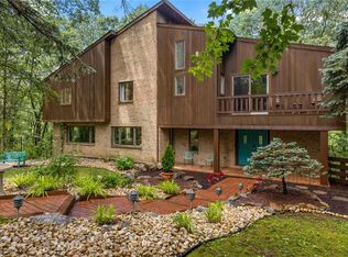 3385 Woodbridge Cir, Bethlehem, PA 18017
