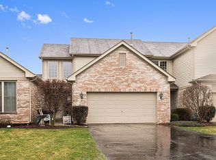 56 Corinth Dr, Tinley Park, IL 60477