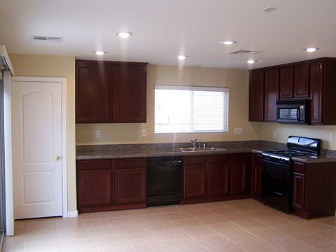 4th image of 9543 Spruce Pine Ct