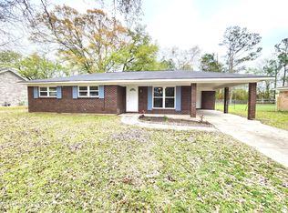 9616 Wilkerson Cir, Moss Point, MS 39562