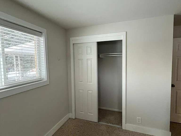 570 Horrocks Dr — Photo 13