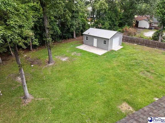 4th image of 1611 Linden Dr