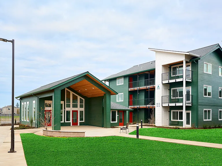 Bear Creek Apartments — Photo 42