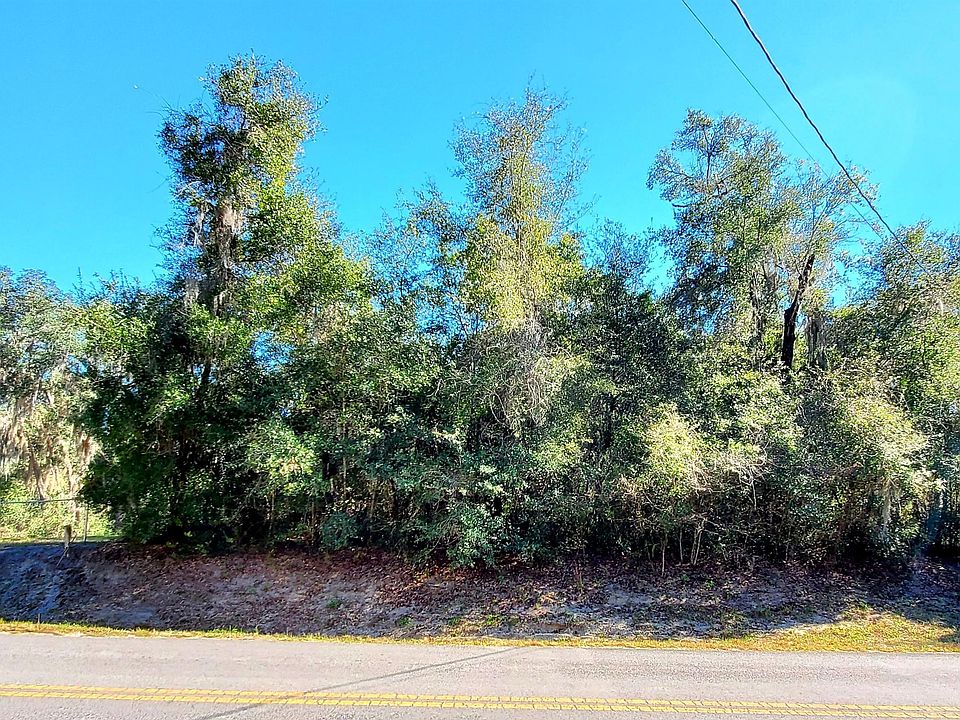 2nd image of 206 Ashley St