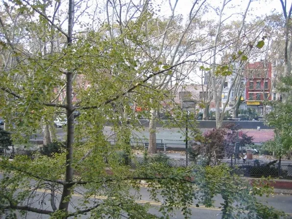 118 Forsyth Street image 1 of 6