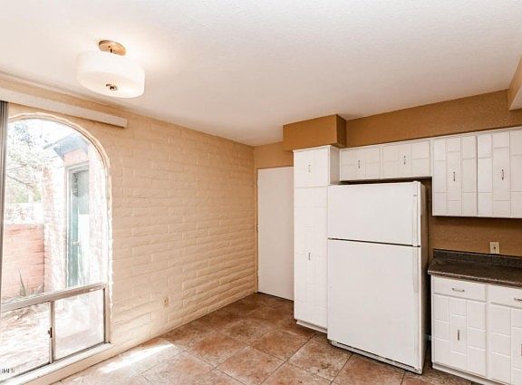 4th image of 151 W Vista Grande Dr