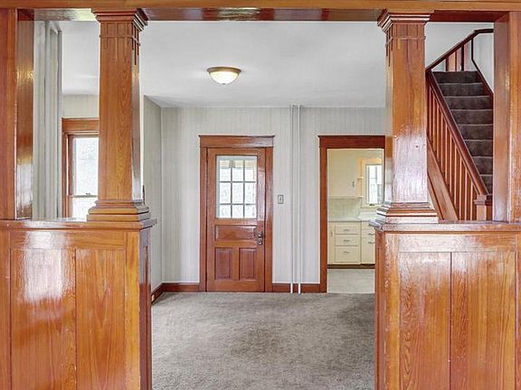 4th image of 204 E Noble Ave
