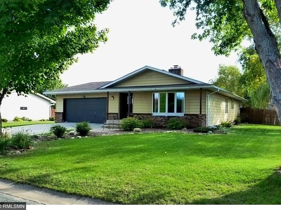 1st image of 1331 Park View Dr