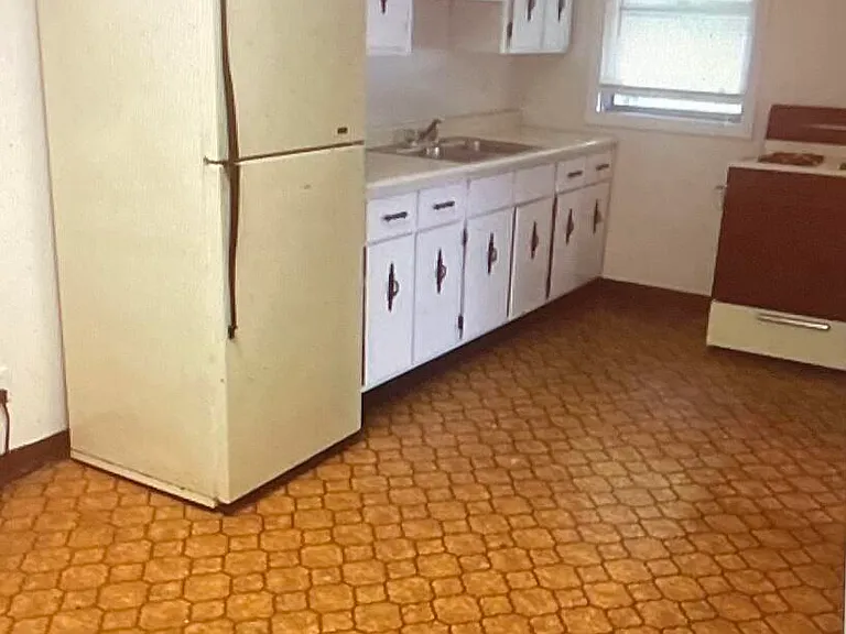 232 Hoyt St #2 — Photo 6