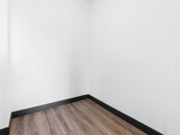 5th image of 186 N 6th St #404