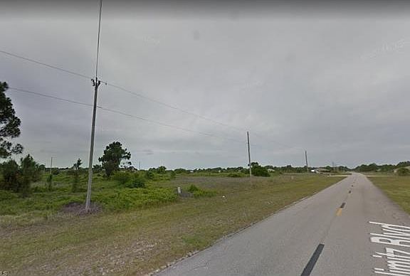 3rd image of 1022 Nimitz Blvd