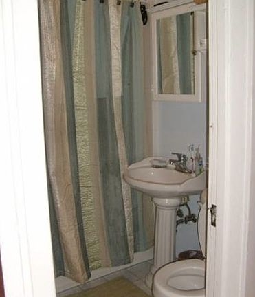 5th image of 3500 N Elston Ave #1