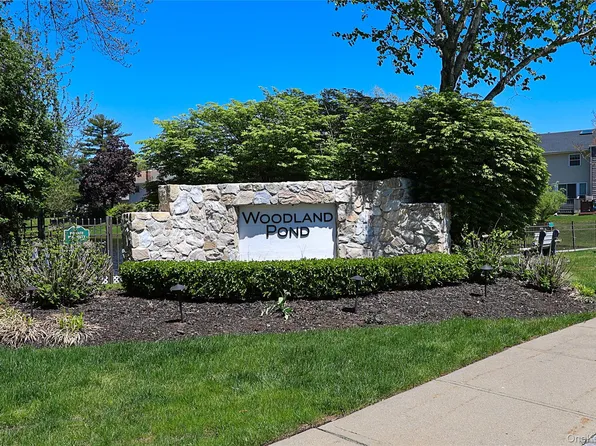 52 Holiday Drive #52, Woodbury, NY 11797