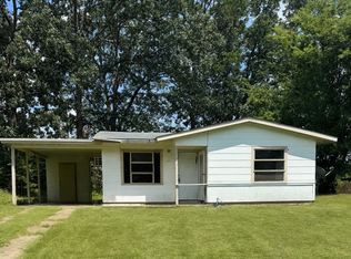 234 Crockett St, Lone Star, TX 75668