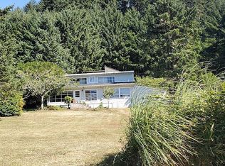 1680 Highway 101 N, Yachats, OR 97498