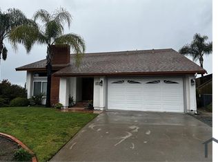 2065 Camino Dr, Escondido, CA 92026