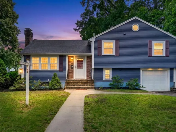46 Windsor Rd, Stoneham, MA 02180