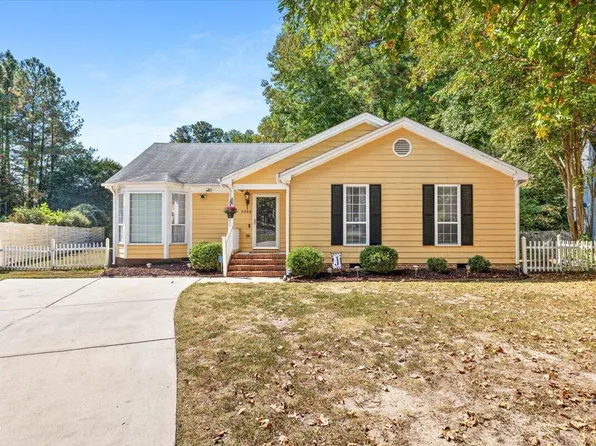 2209 Dobbin Pl, Raleigh, NC 27604