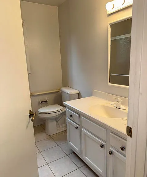 741 Woods Ct — Photo 20
