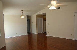 4th image of 4135 White Pine Ct