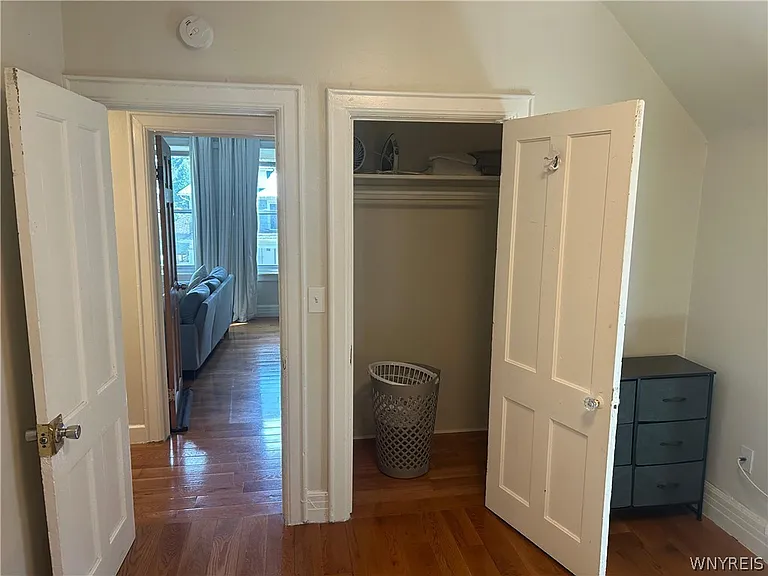 40 Lisbon Ave #UPPER — Photo 18